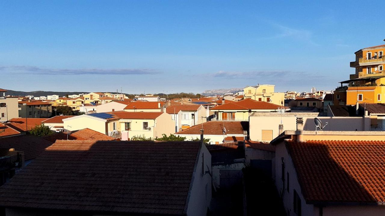 Lo Sguardo Sulla Citta' ,Panoramic View Daire Olbia Dış mekan fotoğraf